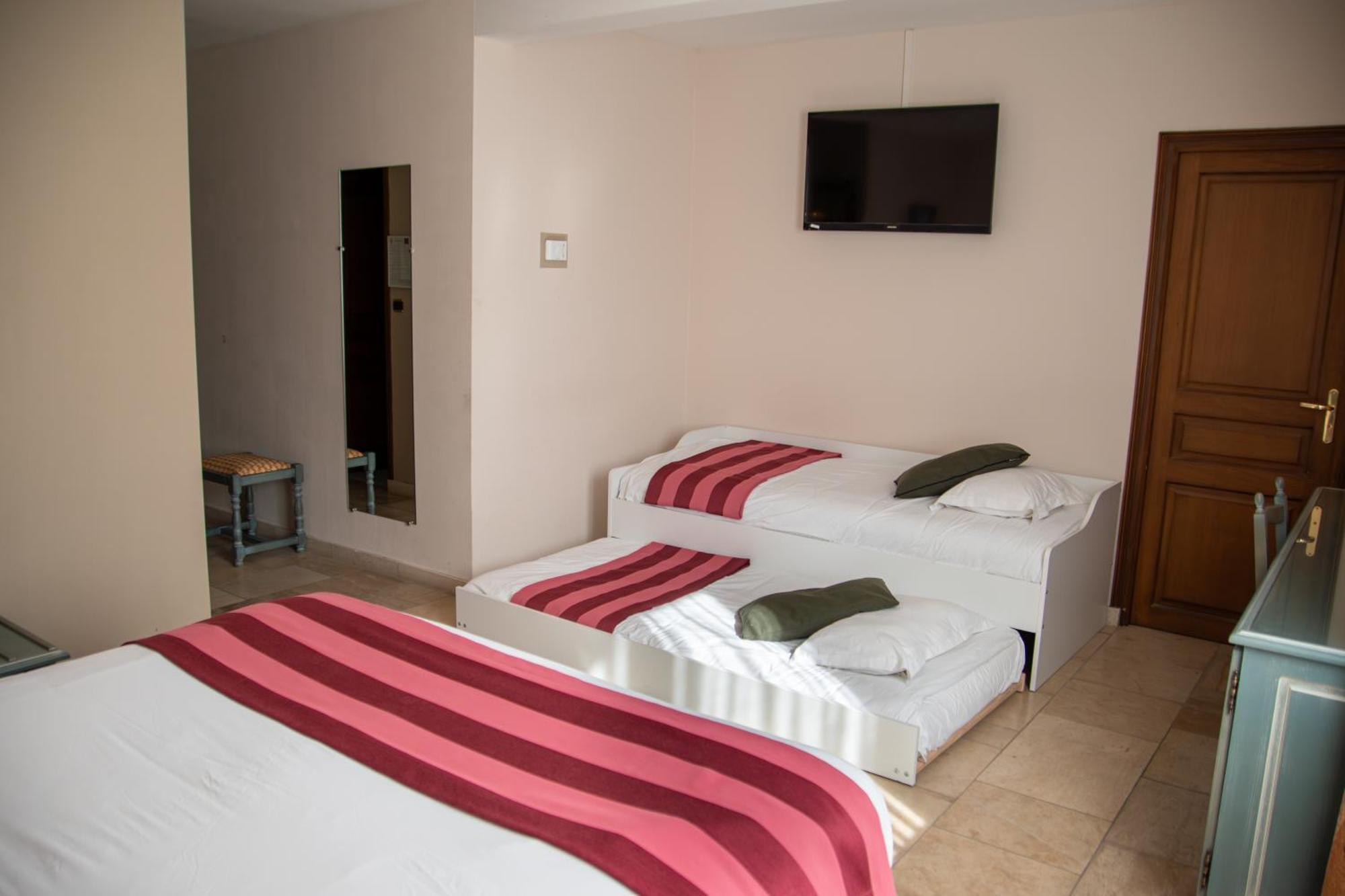 Logis Le Saint Nicolas Bar-sur-Aube Exterior photo