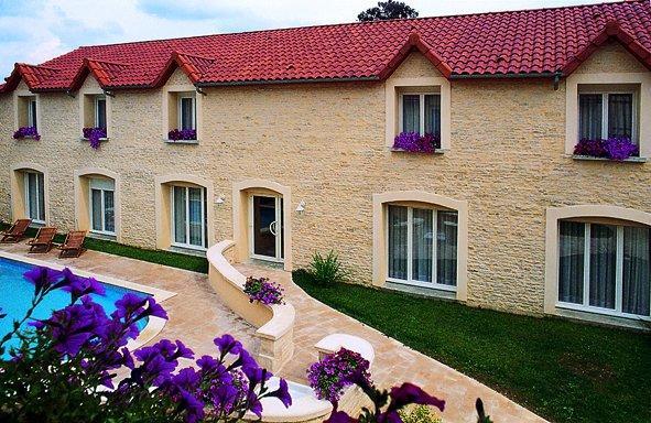 Logis Le Saint Nicolas Bar-sur-Aube Exterior photo